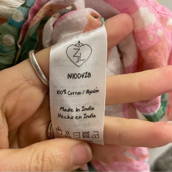 Z&L Europe Tropical Floral Pom Pom Swim Cover - Picture 8 of 10